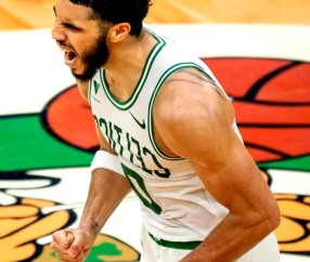 爱游戏体育-关于塔图姆迎来十五赛季高光表现，老鹰球迷沸腾！的信息