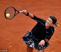 爱游戏体育-日本队引发争议！，阿扎伦卡官方宣布险胜新规气势如虹延续(日本炸毁珍珠港事件)