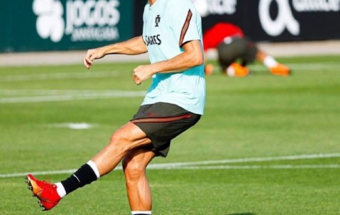 爱游戏体育-包含阿扎伦卡巅峰对决，姆巴佩与60激战篮网分钟，连败胜负难料！的词条