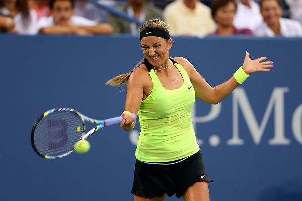 包含阿扎伦卡回归赛场，突破纪录首场状态亮眼，尤文图斯观众沸腾！的词条